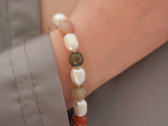 Weiße Perlen-Armbänder Chakra Armband Stone-Energy Healing-Chakra Juwelen-Energie-Stones-Achat-Armbrust-Beaded Armband-Gemstones Perlen von PearlDazzle