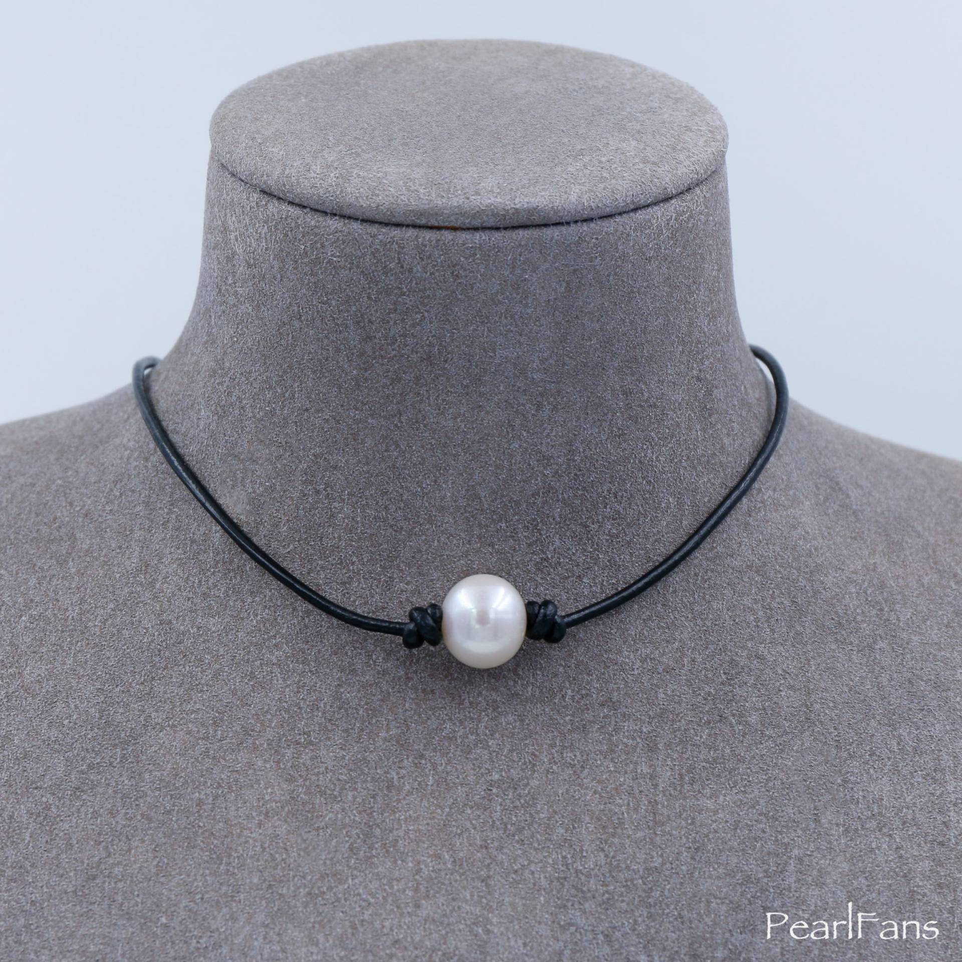 Perlen-Leder-Halskette, 12-13 Mm Große, Gute Qualität Echte Perle, Einzelne Weiße Süßwasserperle Schwarze Halskette, Geknotet, Geschenk Für Sie Perlen-Leder-Halskette, 12-13 Mm Große, Gute Qualität Echte Perle, Einzelne Weiße Süßwasserperle Schwarze Halskette, Geknotet, Geschenk Für Sie von PearlFans