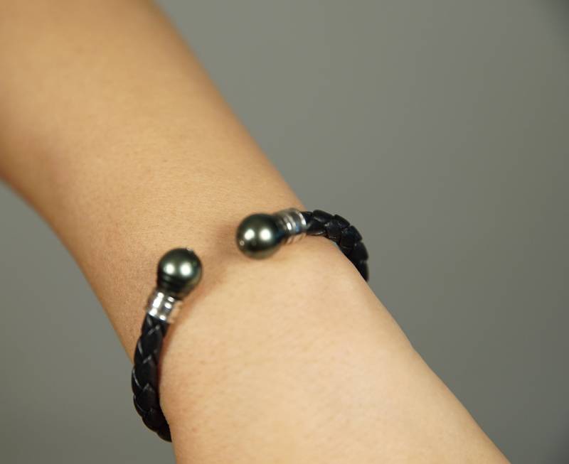 10-11mm Tahitiperle Leder Armreif 10-11mm Tahitiperle Leder Armreif von PearlSensations