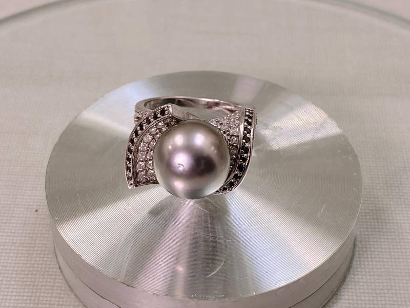 14mm Perfekter Runder Tahitiperle Solitärring 14mm Perfekter Runder Tahitiperle Solitärring von PearlSensations