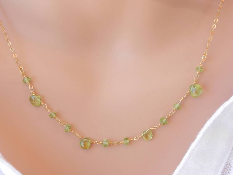 August Geburtsstein Halskette Geburtstag Peridot Anhänger Echte Halsband Gold Grün Schmuck Dain von PearlTales
