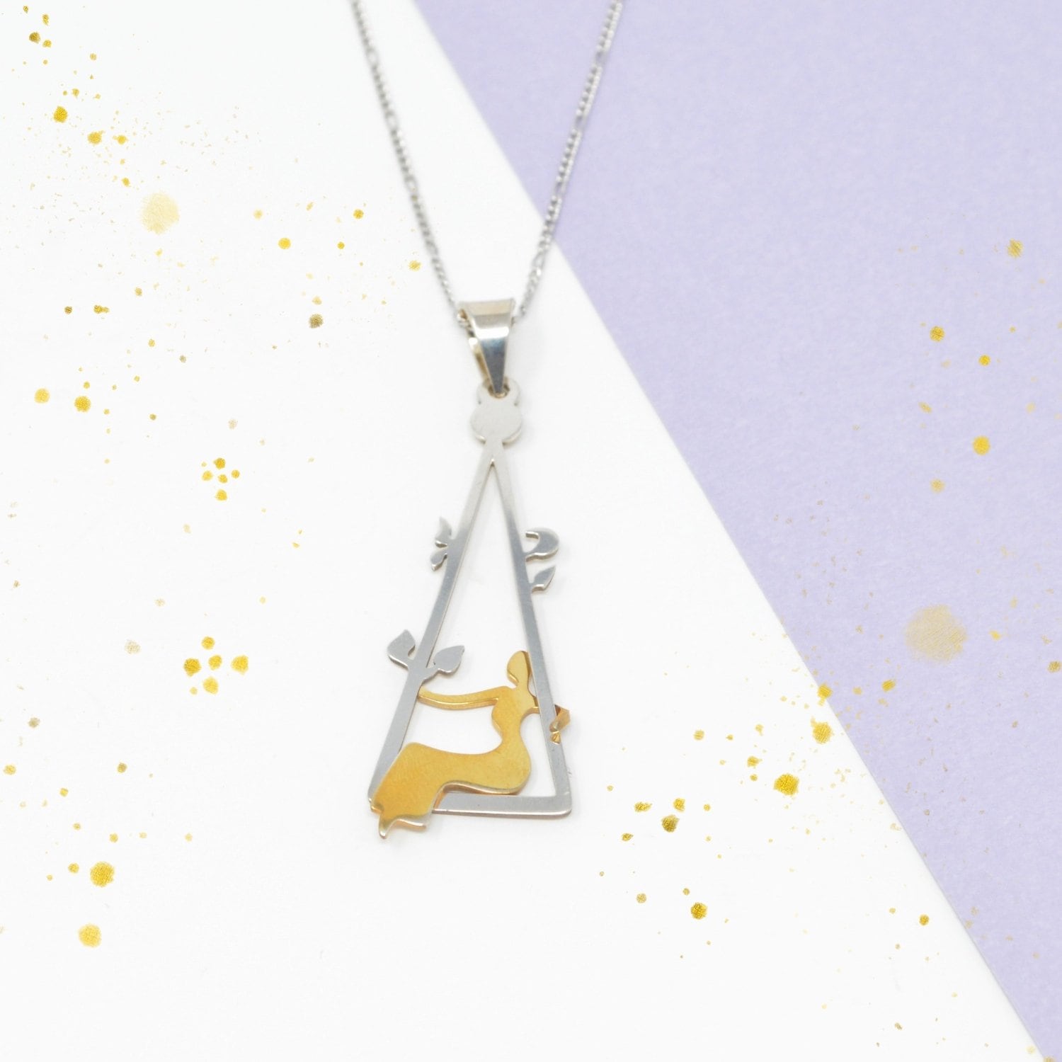 Muttertag Halskette, Geschenkidee, Sterling Silber Und Vergoldeter Anhänger Frau Auf Einer Schaukel, Modeschmuck von PearlsAndLavender