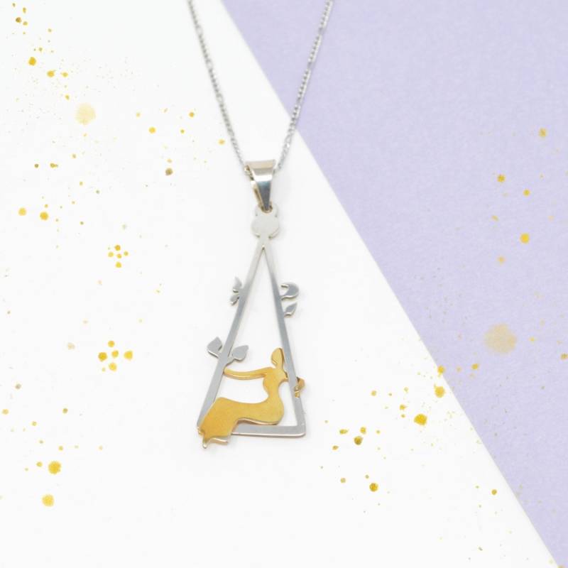 Muttertag Halskette, Geschenkidee, Sterling Silber Und Vergoldeter Anhänger Frau Auf Einer Schaukel, Modeschmuck von PearlsAndLavender