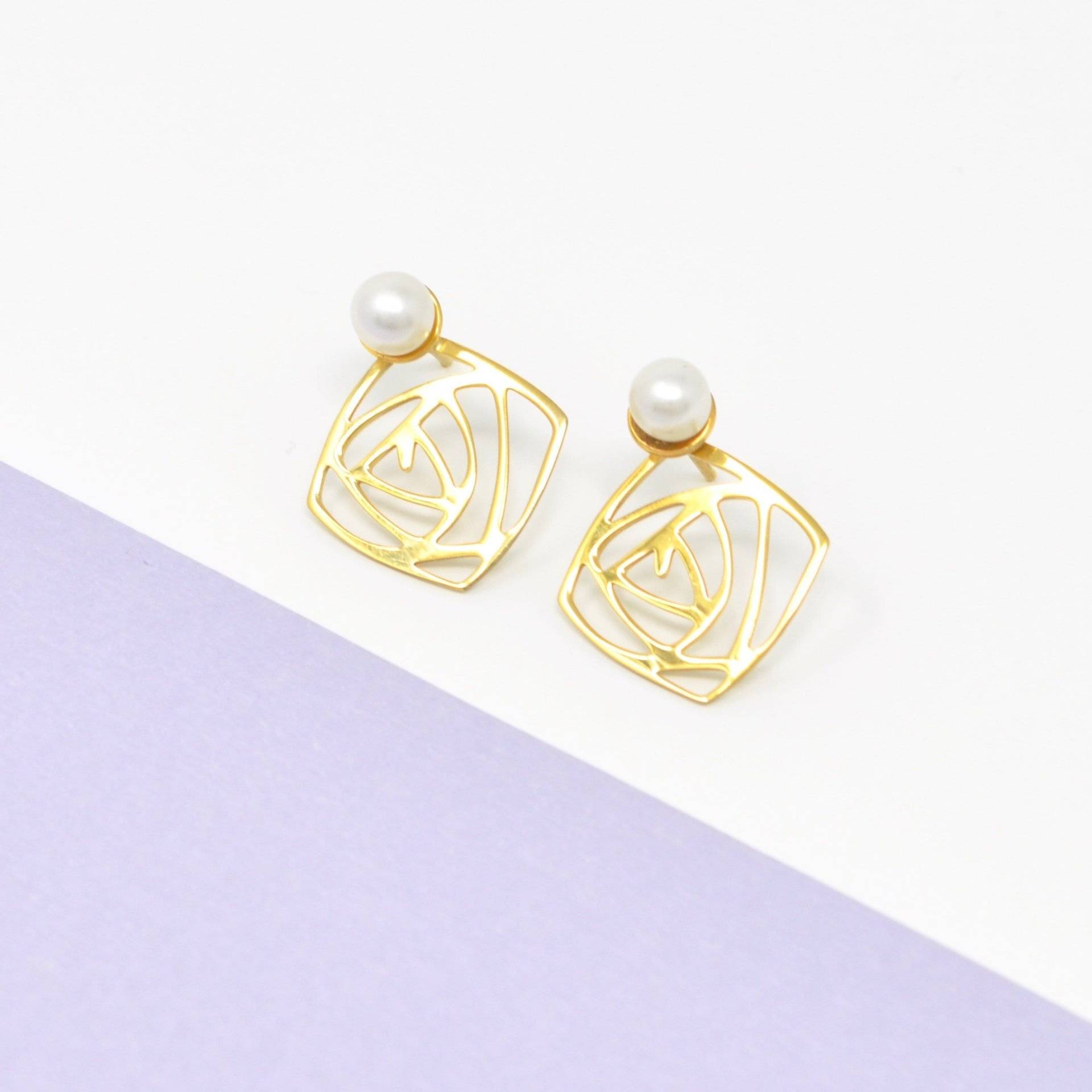 sterling Silber Ohrringe Mit Perlen, Vergoldet, Silberohrstecker, Perlenohrringe, Perlenschmuck, Blumenschmuck, Und Gold von PearlsAndLavender