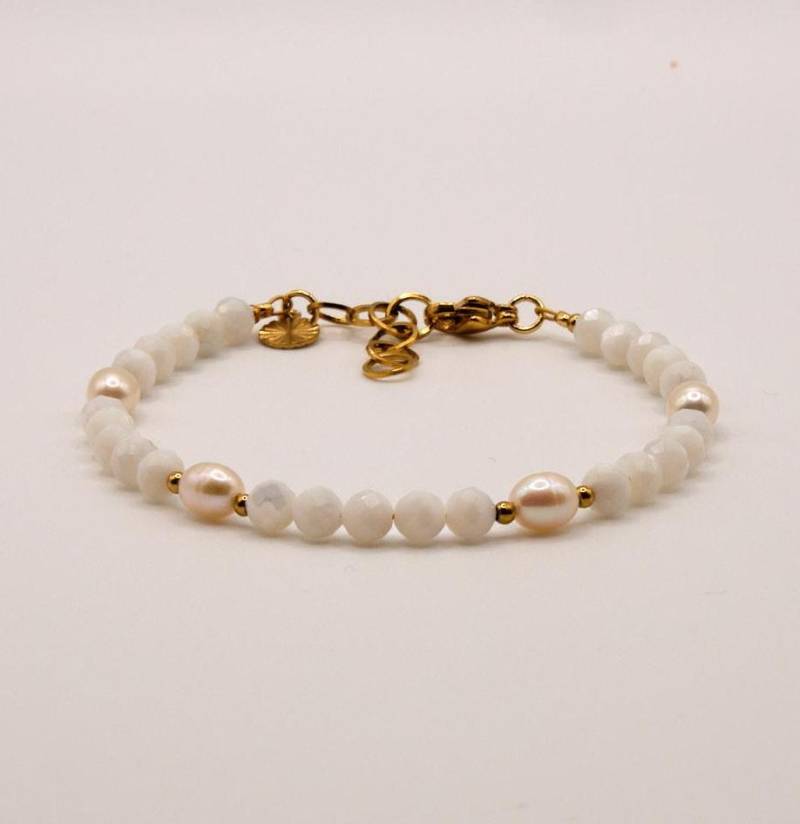 Armband Fiona - Perlmutt Süßwasserperlen Edelstahl Weiß von PearlsByInes
