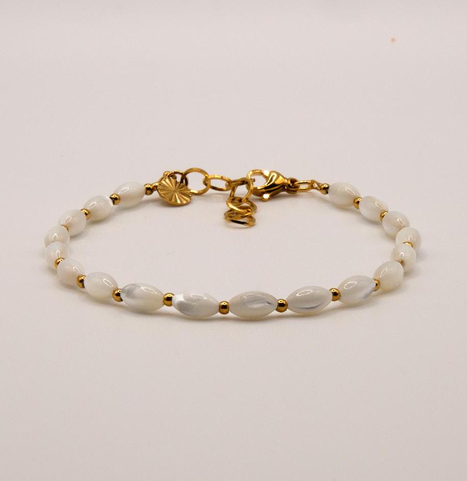 Armband Laura - Perlmutt Edelstahl Weiß Armband Laura - Perlmutt Edelstahl Weiß von PearlsByInes