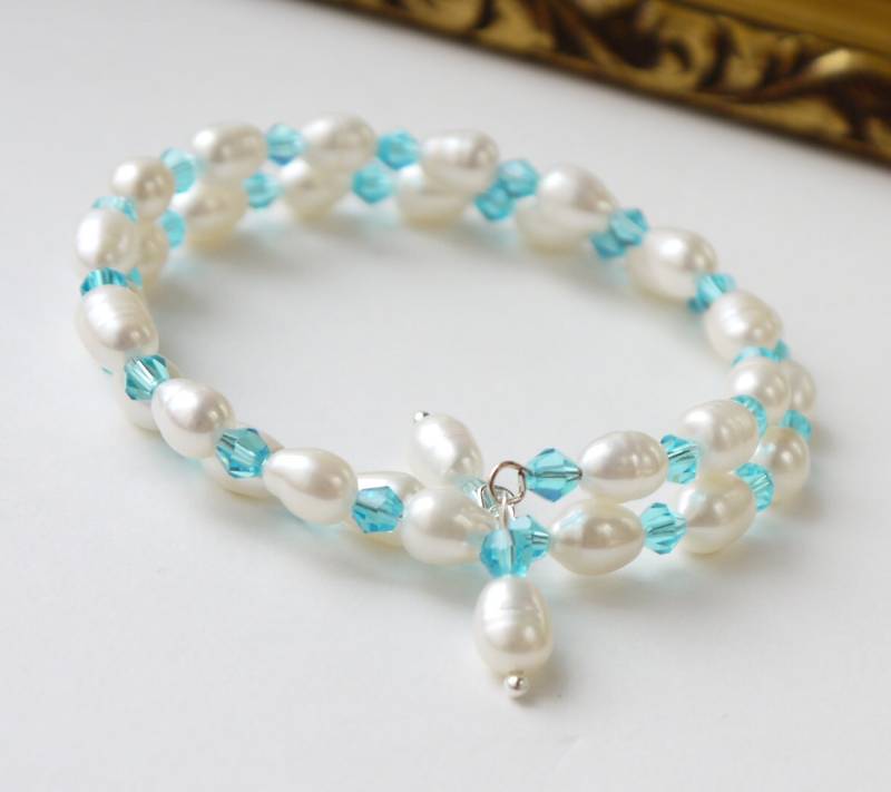 Aqua Crystal Perlen Armband Elfenbein Süßwasser Reis Armreif Manschette Spule Für Hochzeit Braut von PearlsByTabs