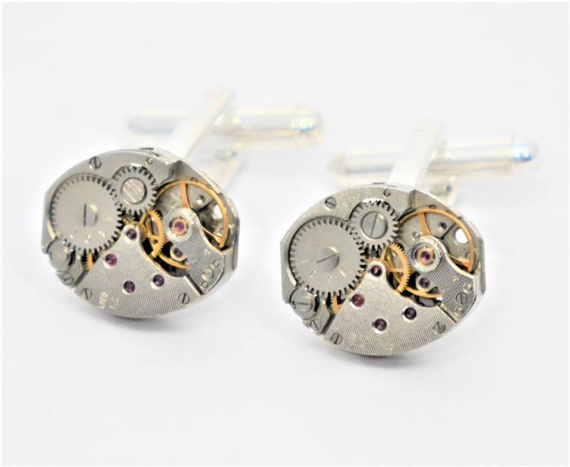 Kleine Ovale Uhr Manschettenknöpfe - Steampunk Stil Vintage Watch Mechanismen Auf Silber Basen von PearlsByTabs