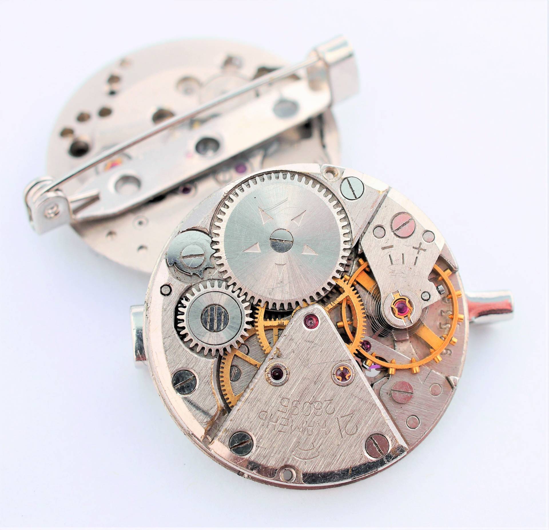 steampunk Brosche - Große Vintage Uhr Uhrwerk Auf Silber Metall-Pin von PearlsByTabs