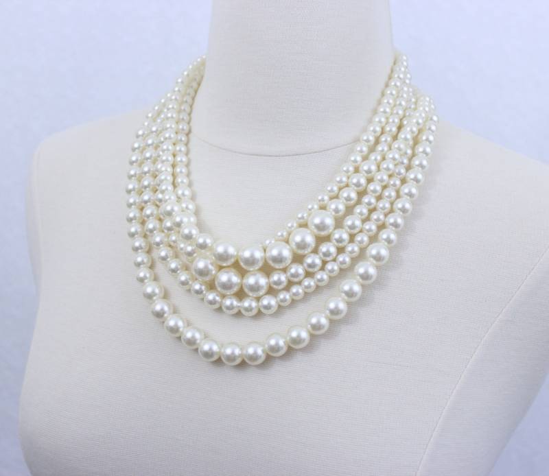 Elfenbein Glasperlen-statement-Halskette Fünfstrang-Brautschmuck von PearlsandBeyond