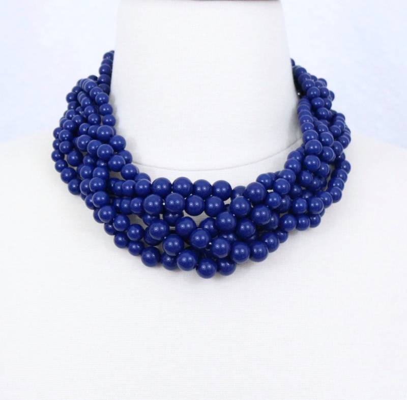 Geflochtene Perlenhalskette, Blau Chunky Resin Schmuck von PearlsandBeyond
