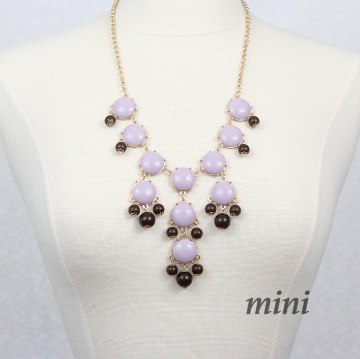 Halskette Bib Dusty Grey von PearlsandBeyond