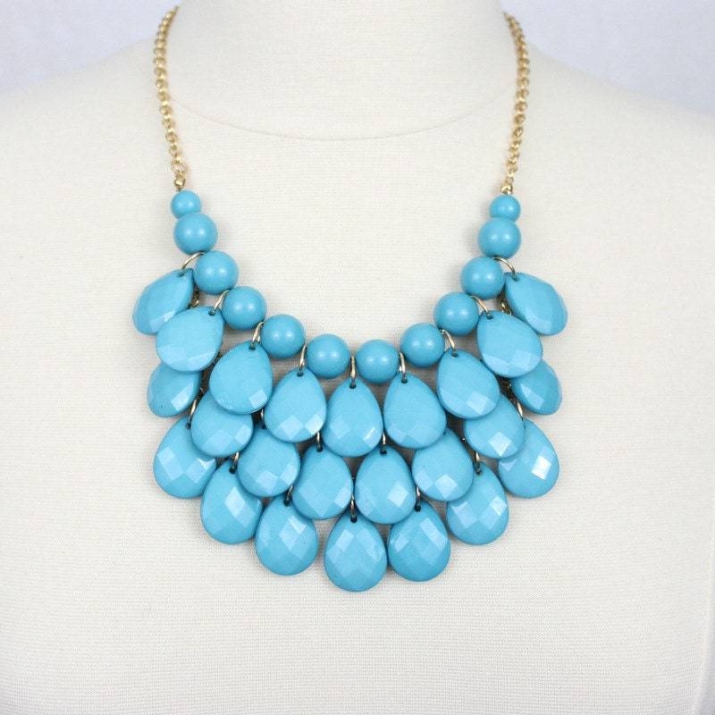 Lätzchen Halskette Aus Mehrschichtiger Blauer Harzlegierung von PearlsandBeyond