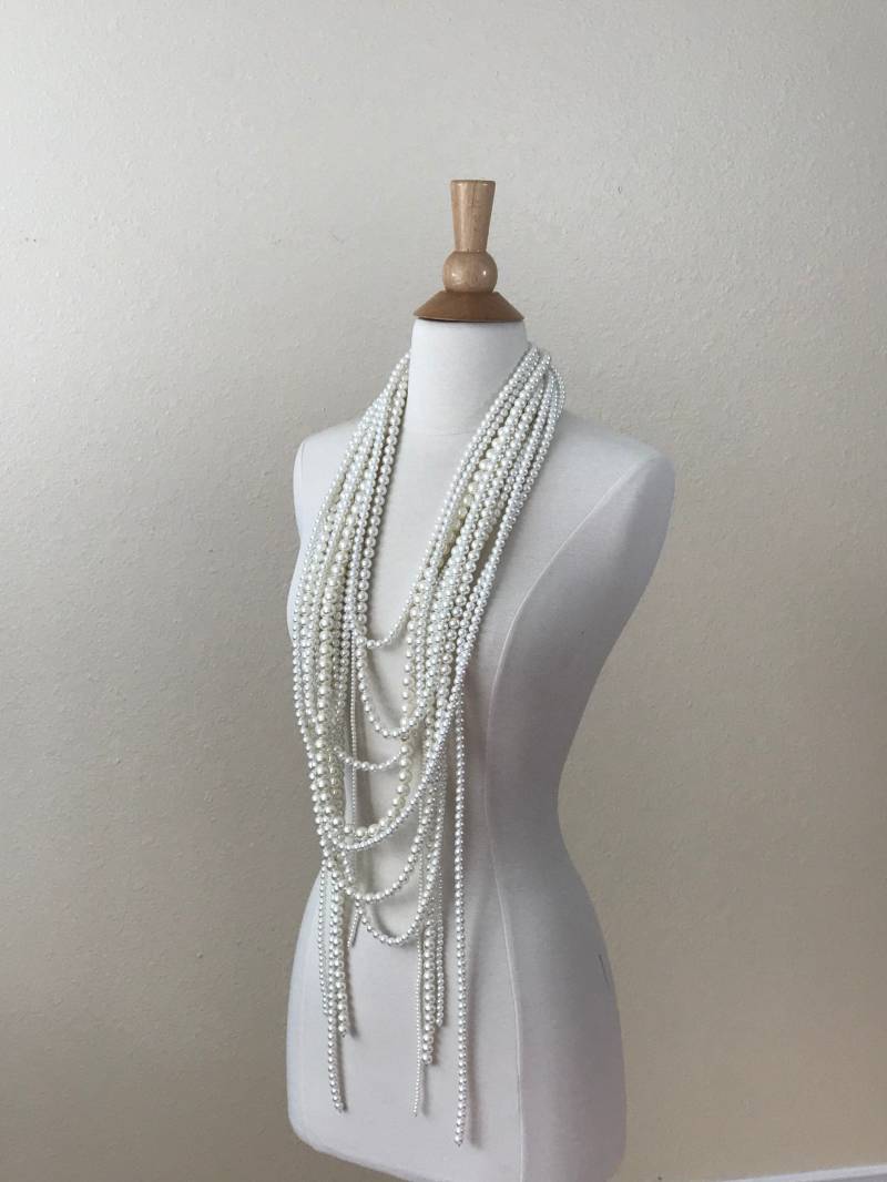 Lange Multi Strang Glasperlen Halskette Statement Abendkleid Schmuck von PearlsandBeyond