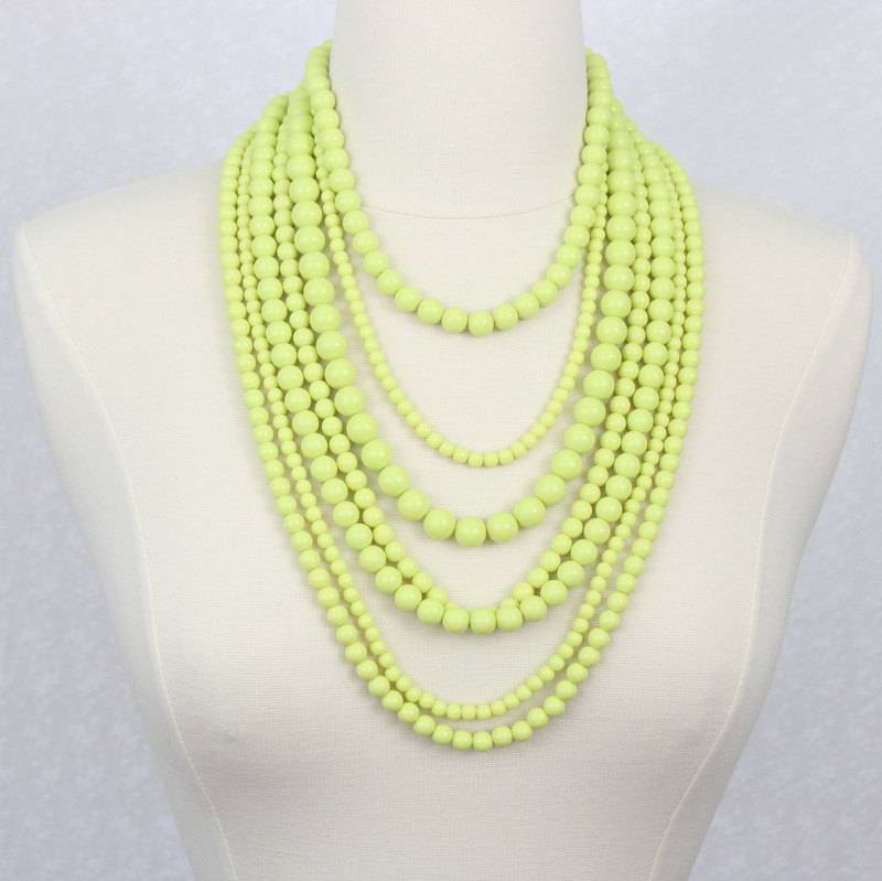 Limette Gelbe Statement Kette Mehrstrangige Resin Perlen von PearlsandBeyond