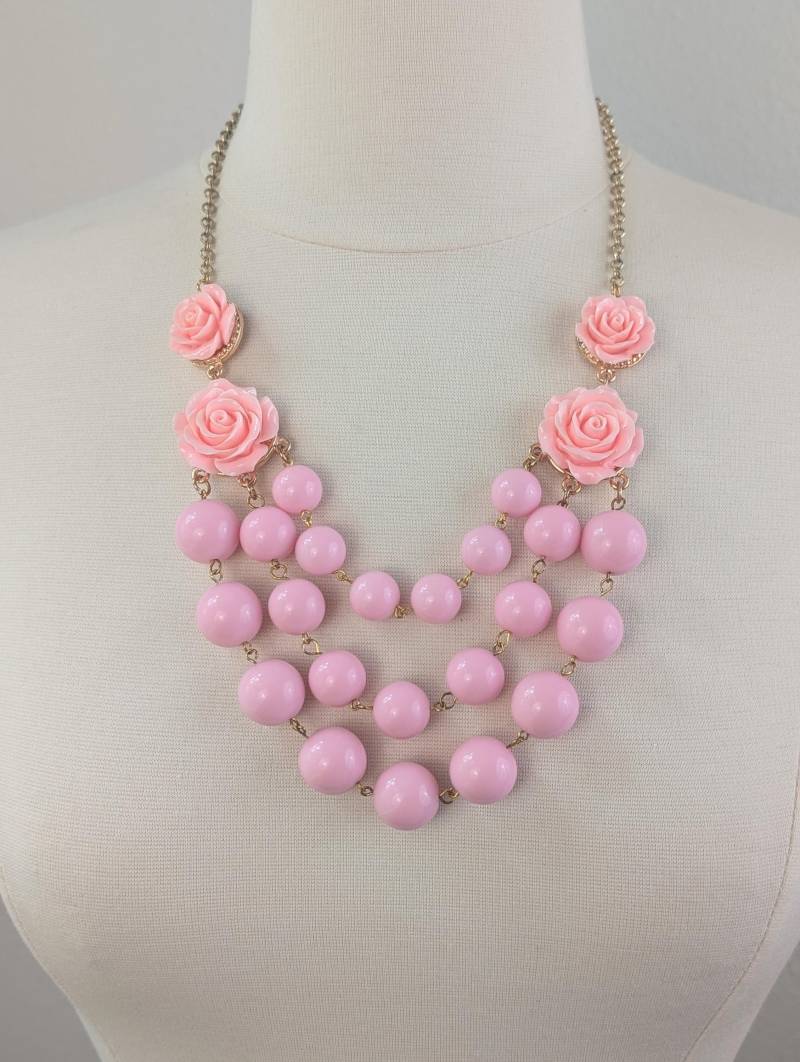 Pink Resin Bubble Halskette Rosen Akzent Statement Schmuck von PearlsandBeyond