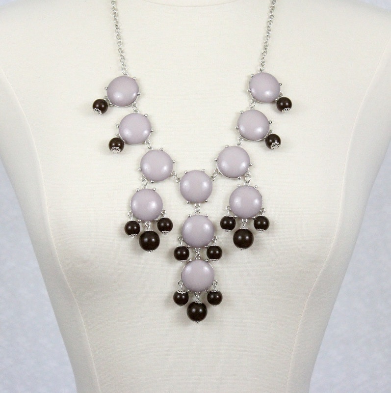 Resin Bubble Bib Halskette Silber Überzogene Kette von PearlsandBeyond