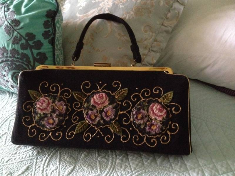 Schwarze 50Er Jahre Filz Handtasche Mit Gobelin Applikation Schwarze 50Er Jahre Filz Handtasche Mit Gobelin Applikation von PearlyBlueCreations