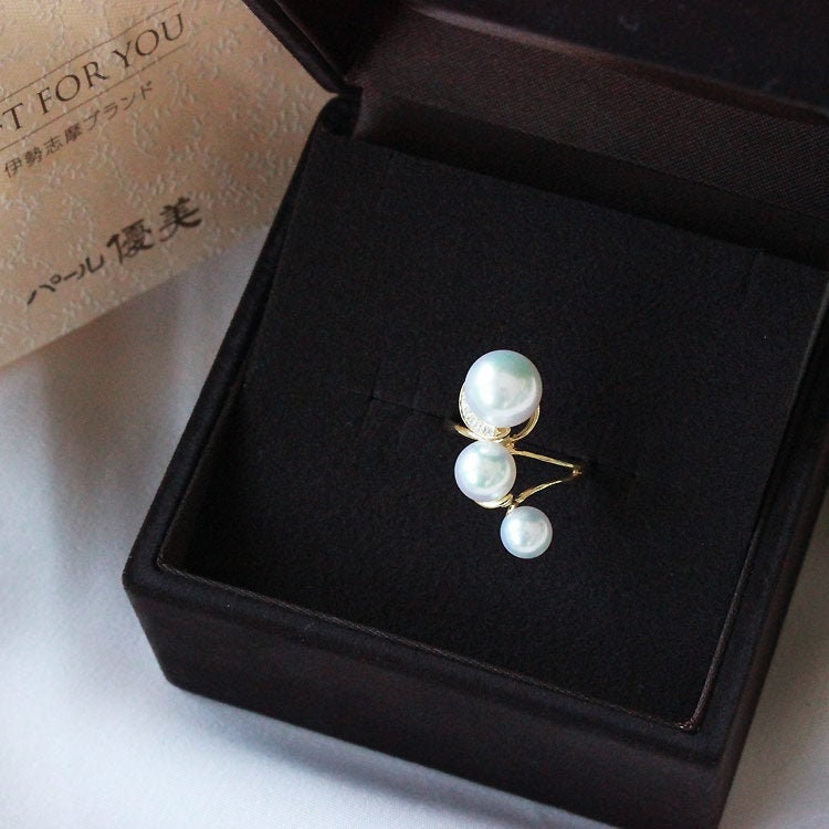 K18 Akoya Perle Dia Balance Ring Von Elegant & Curve von Pearlyuumi