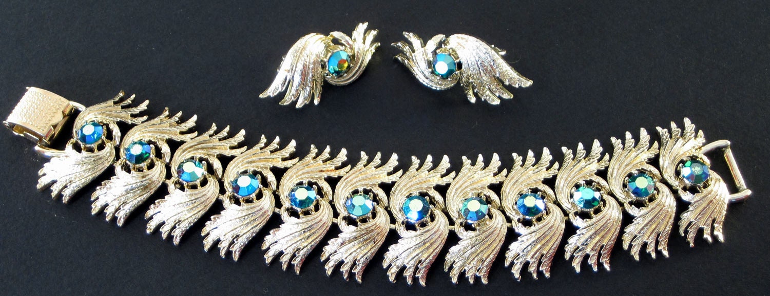 Coro Blau Grün Aurora Borealis Strass Armband Und Ohrringe Vintage Schmuck Smaragd Gold Coro Blau Grün Aurora Borealis Strass Armband Und Ohrringe Vintage Schmuck Smaragd Gold von PearyNiceThings