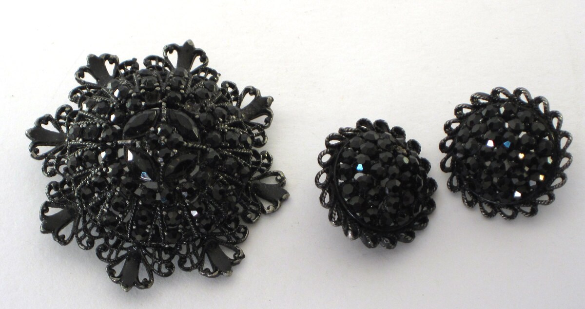 Sa Vintage Bernstein Schwarz Strass Brosche Und Clip Auf Ohrringe Set Schmuck Sa Vintage Bernstein Schwarz Strass Brosche Und Clip Auf Ohrringe Set Schmuck von PearyNiceThings