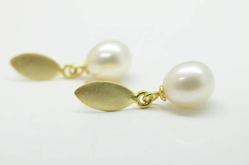 Große Perlen Ohrhänger Hochwertig 18K Vergoldet Große Perlen Ohrhänger Hochwertig 18K Vergoldet von PebblesSchmuckdesign