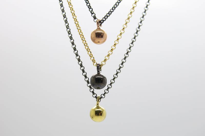 Mix It Ganz Edle Kette Aus Silber 925 Mit Kugelanhänger in Vergoldet von PebblesSchmuckdesign