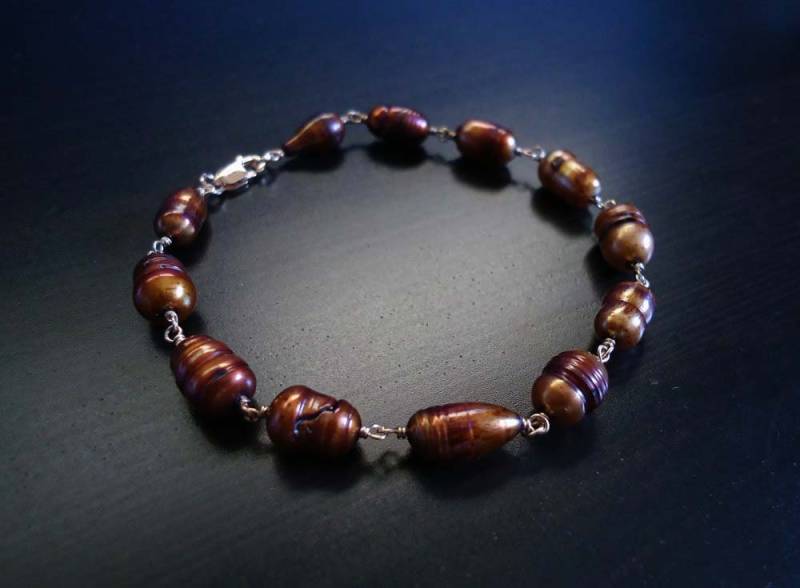 Bronze Süßwasserperlen Armband 14Kt Gold Filled Draht Gewickelt Bronze Süßwasserperlen Armband 14Kt Gold Filled Draht Gewickelt von PebblesandJewels