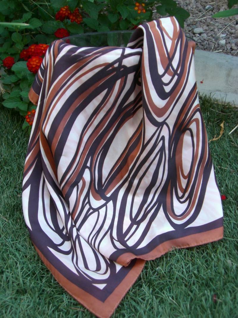 Halstuch Mit Braunen Wirbeln - Vintage von PeddlersCaravan