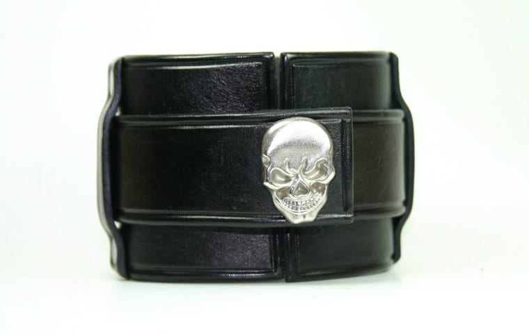 Schwarze Rockstar Skull Leder Armstulpe von PegCityLeather