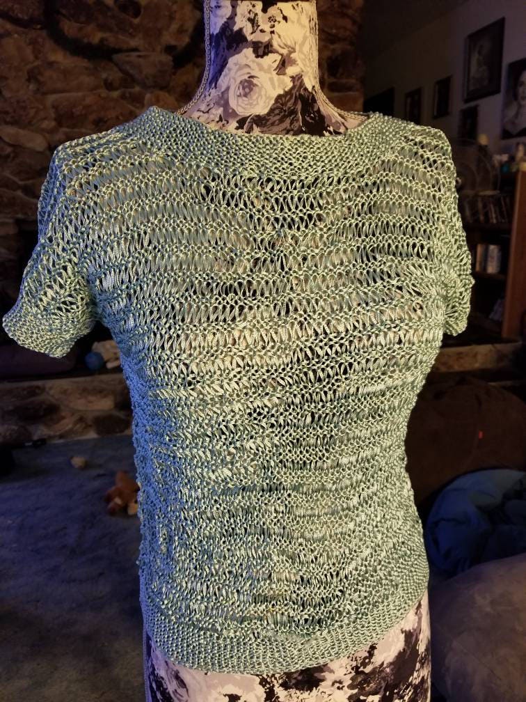 Eisblau Seidenband Pullover von PeggeDesigns