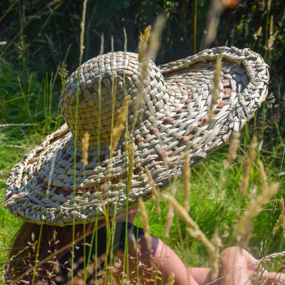 Rush Hat Mit Extra Breiter Krempe Rush Hat Mit Extra Breiter Krempe von PeggySpoons