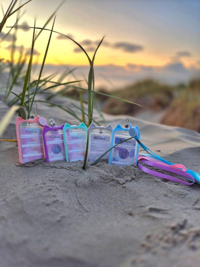 Kinder-Sos - Notfallanhänger Freizeitaktivität/ Urlaub/ Busfahrt/ Schule/ Kindergarten Kinder-Sos - Notfallanhänger Freizeitaktivität/ Urlaub/ Busfahrt/ Schule/ Kindergarten von Pekamy