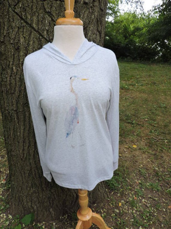 Kranich Auf Melgrauen Damen Kapuzenpullover von PelicanPearlDesigns