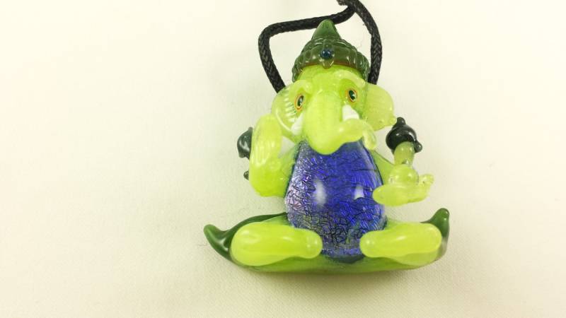 Ganesh | Grüner Slyme Körper - Glas Anhänger Halskette von PelicanTeddys