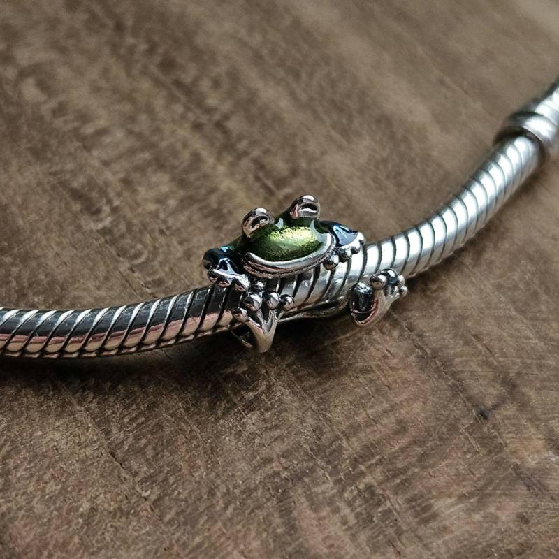 Grüner Frosch Charm, Lächelnder Frosch, Armband, Süßer Glücklicher von PelitJewelry