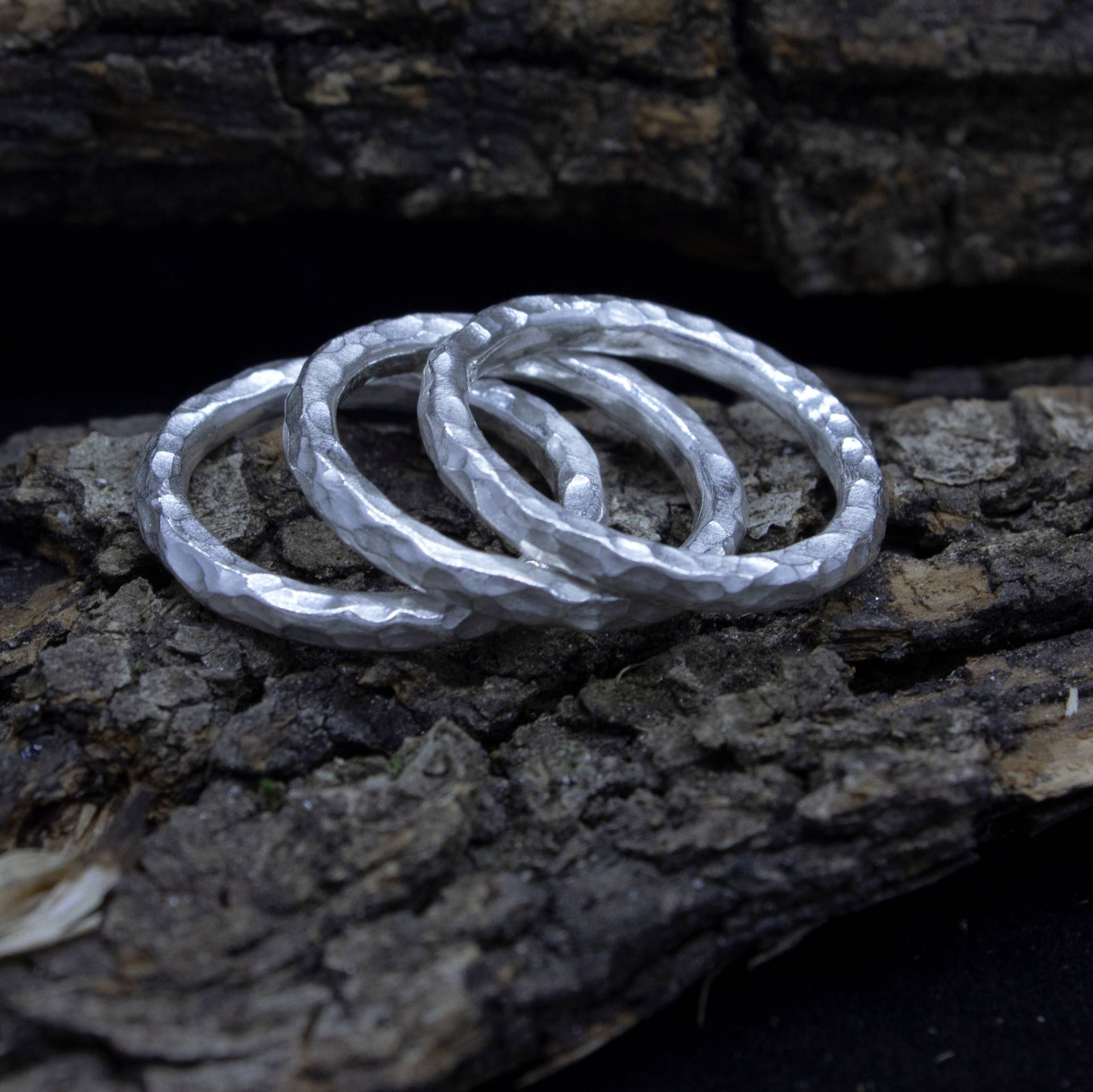 3Er Set Stapelbare Gehämmerte Gold Ringe | 24K Vergoldetes 925 Sterling Silber Zierliche Handmade Stacking Winziges Weihnachtsgeschenk Von Pellada 3Er Set Stapelbare Gehämmerte Gold Ringe | 24K Vergoldetes 925 Sterling Silber Zierliche Handmade Stacking Winziges Weihnachtsgeschenk Von Pellada von Pellada