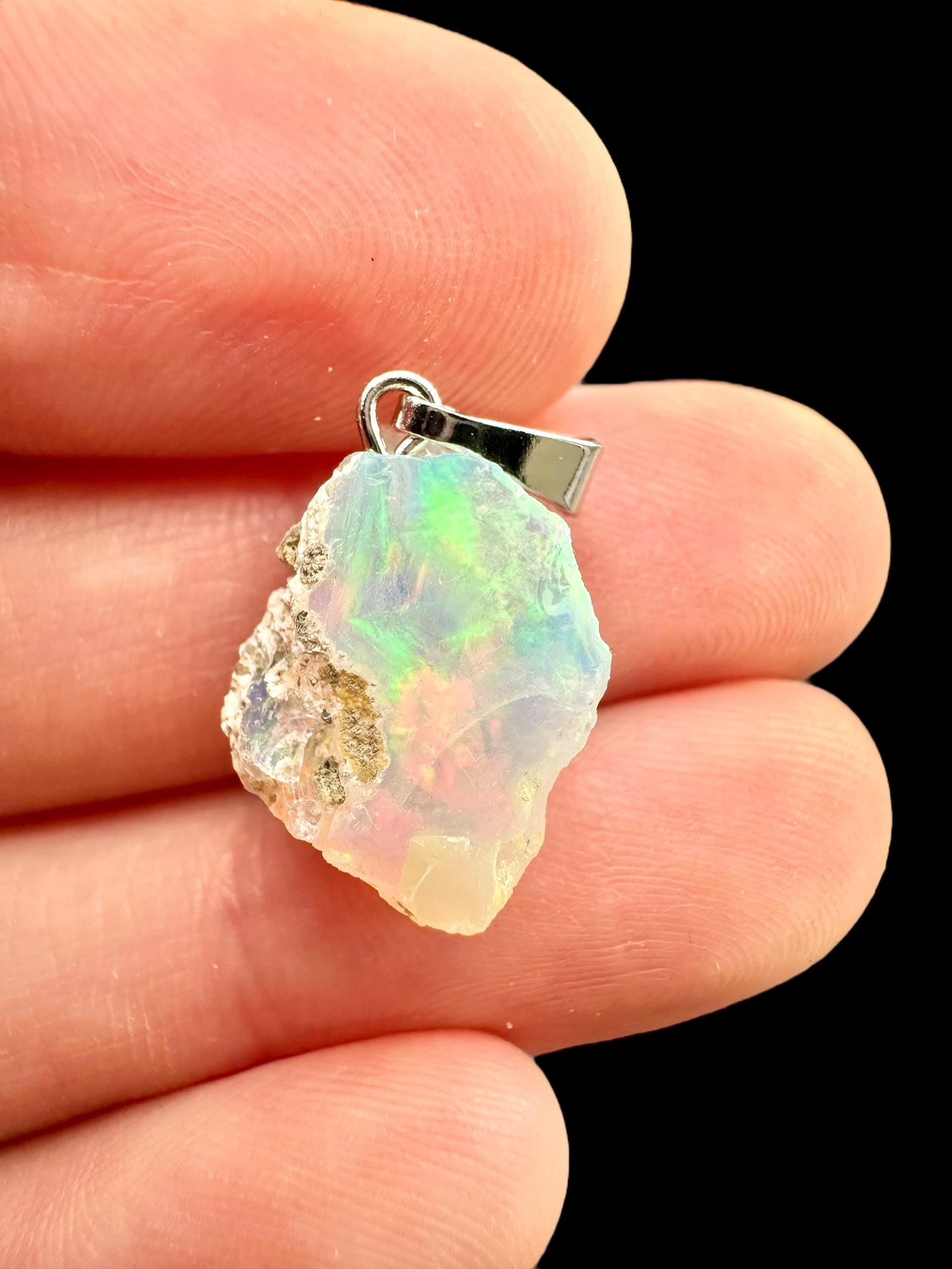 Edel Opal Anhänger von PeltramMinerals