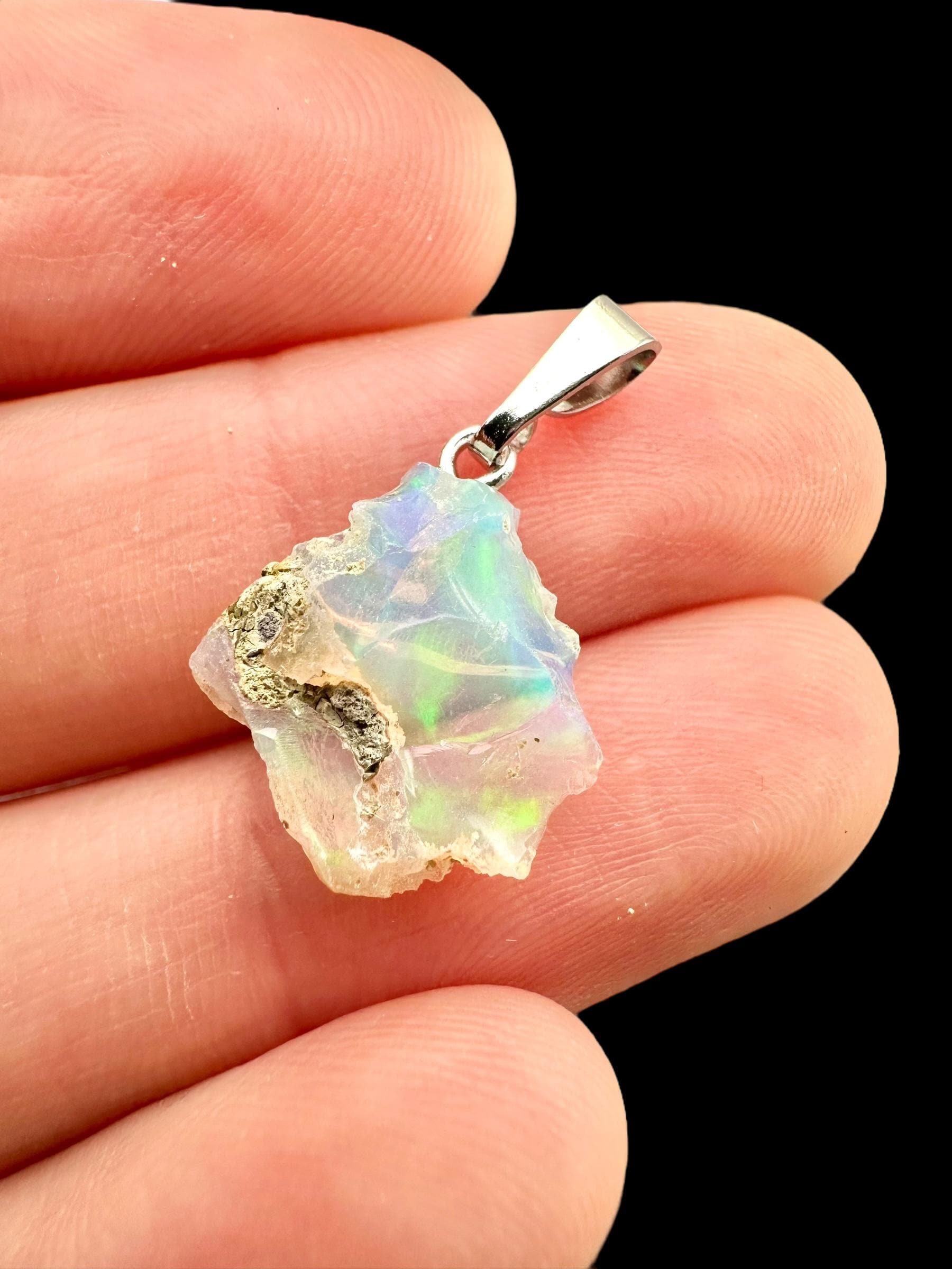 Edel Opal Anhänger von PeltramMinerals