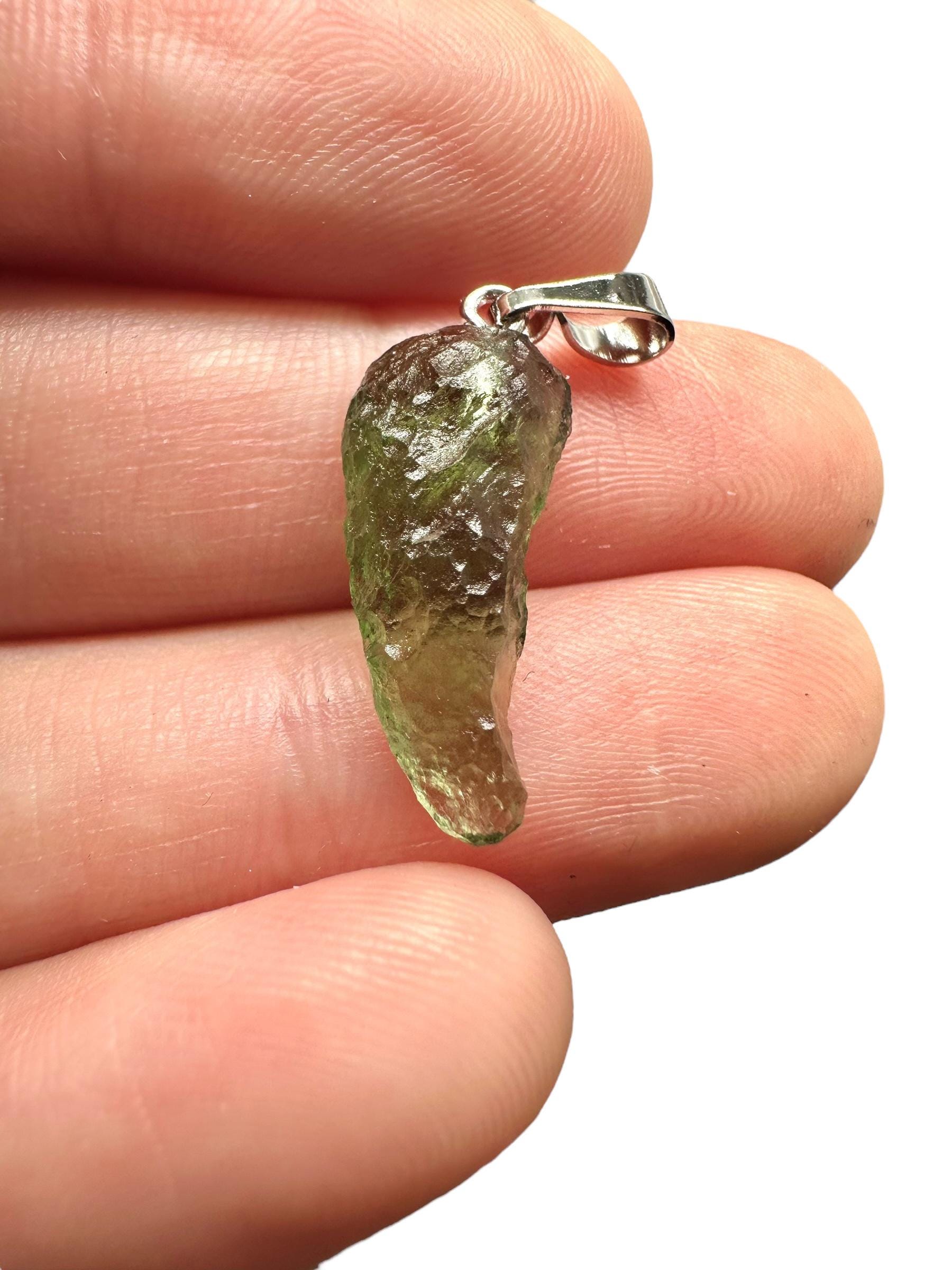 Moldavit Anhänger 0, 8G von PeltramMinerals