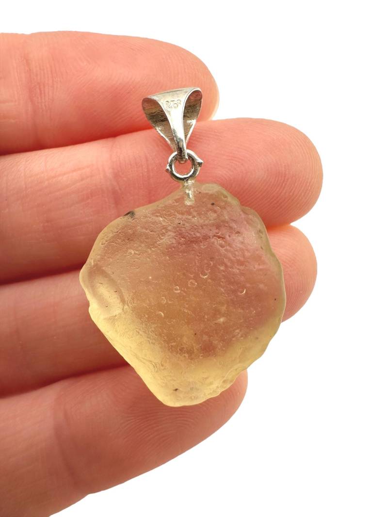 Silber-Anhänger Aus Libyschen Wüstenglas von PeltramMinerals