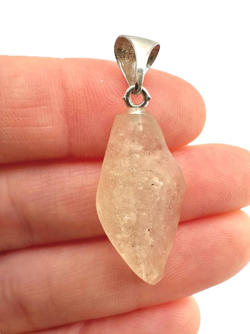 Silber-Anhänger Aus Libyschen Wüstenglas von PeltramMinerals