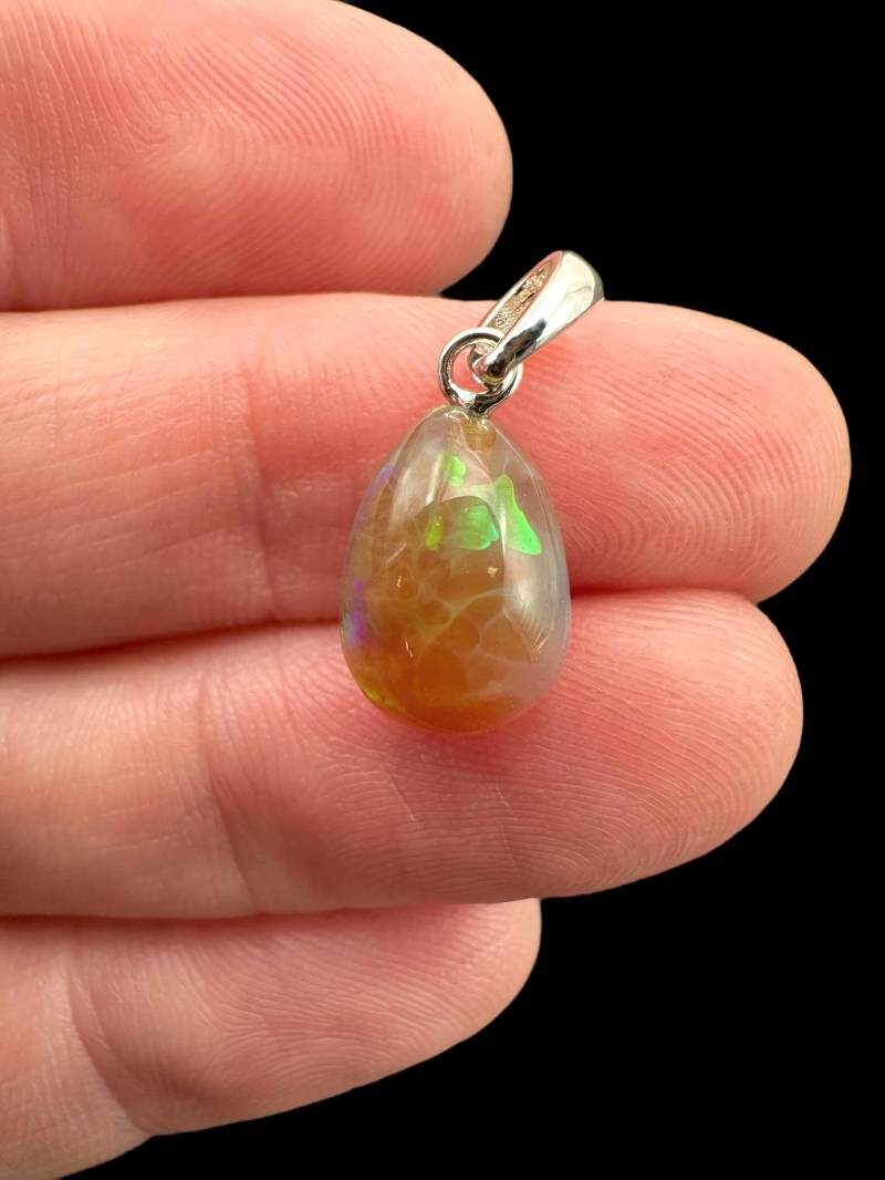 Silber Facettierter Edelopal Anhänger von PeltramMinerals