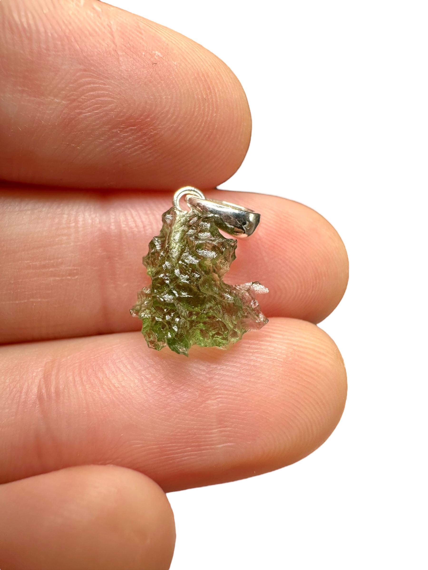 Silber Moldavit Anhänger 0, 7G von PeltramMinerals