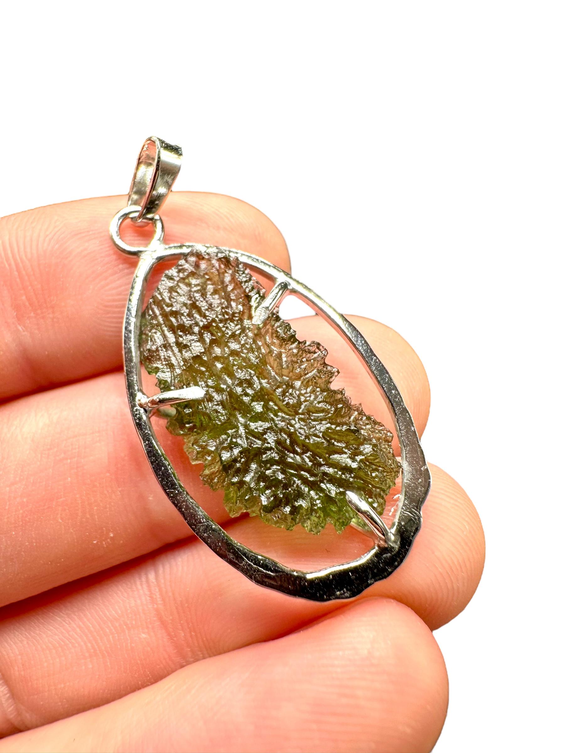 Silber Moldavit Anhänger Silber Moldavit Anhänger von PeltramMinerals