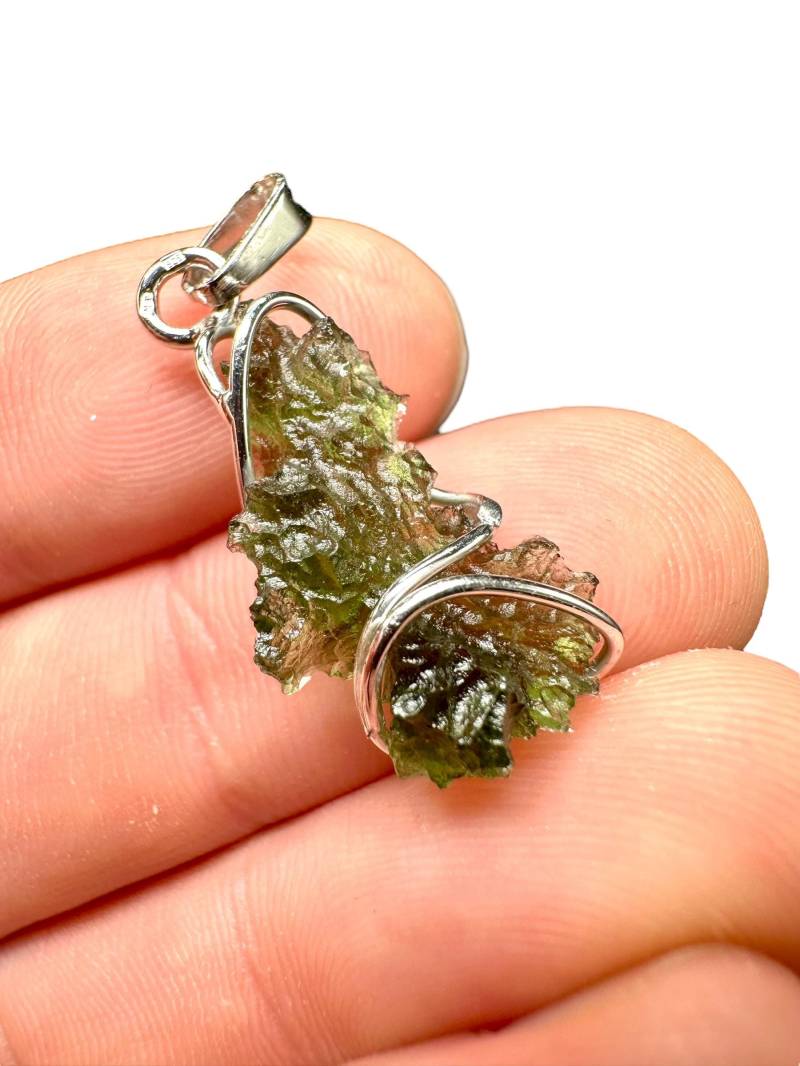 Silber Moldavit Anhänger von PeltramMinerals