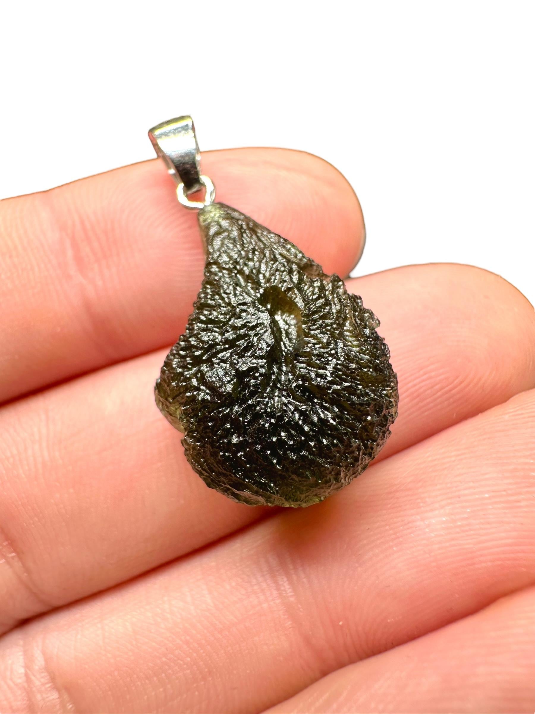 Silber Moldavit Anhänger von PeltramMinerals