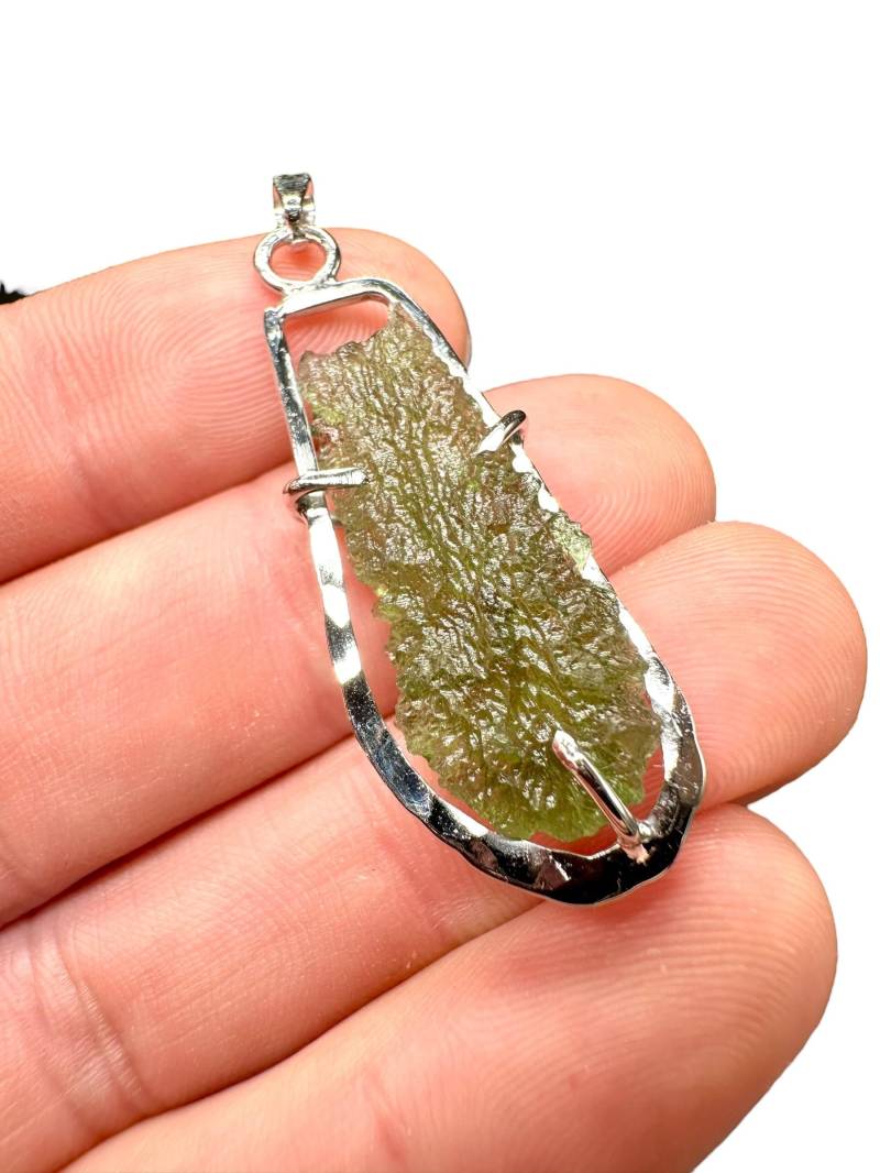 Silber Moldavit Anhänger Silber Moldavit Anhänger von PeltramMinerals