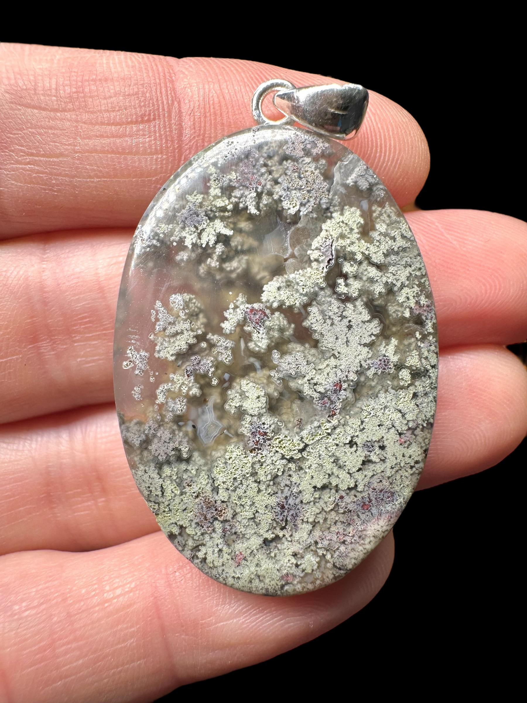Silberanhänger Aus Wunderschönem Moosachat von PeltramMinerals