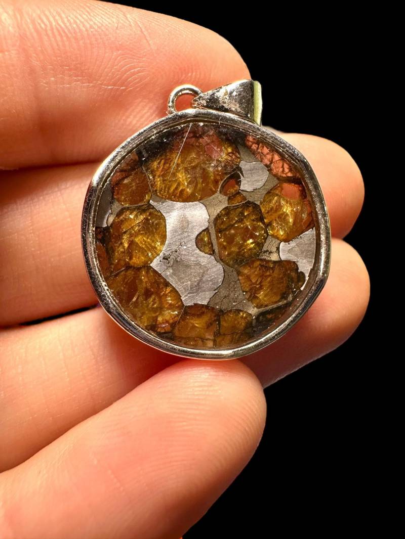 Silberner Sericho Meteorit Anhänger von PeltramMinerals